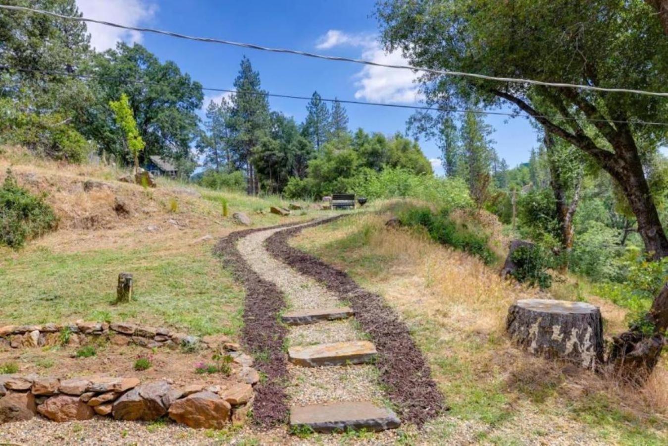 New! Cozy & Secluded House W/Deck - Near Yosemite! Villa Tuolumne Luaran gambar